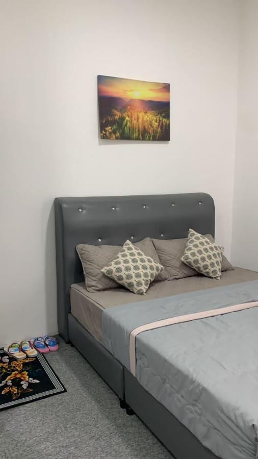Euc Room Stay Tuaran Экстерьер фото