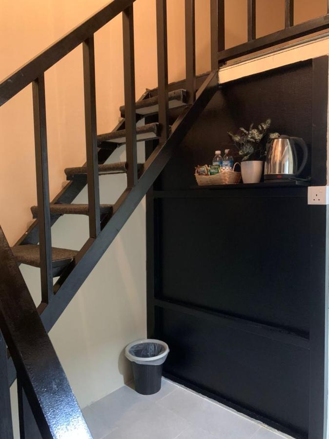 Euc Room Stay Tuaran Экстерьер фото